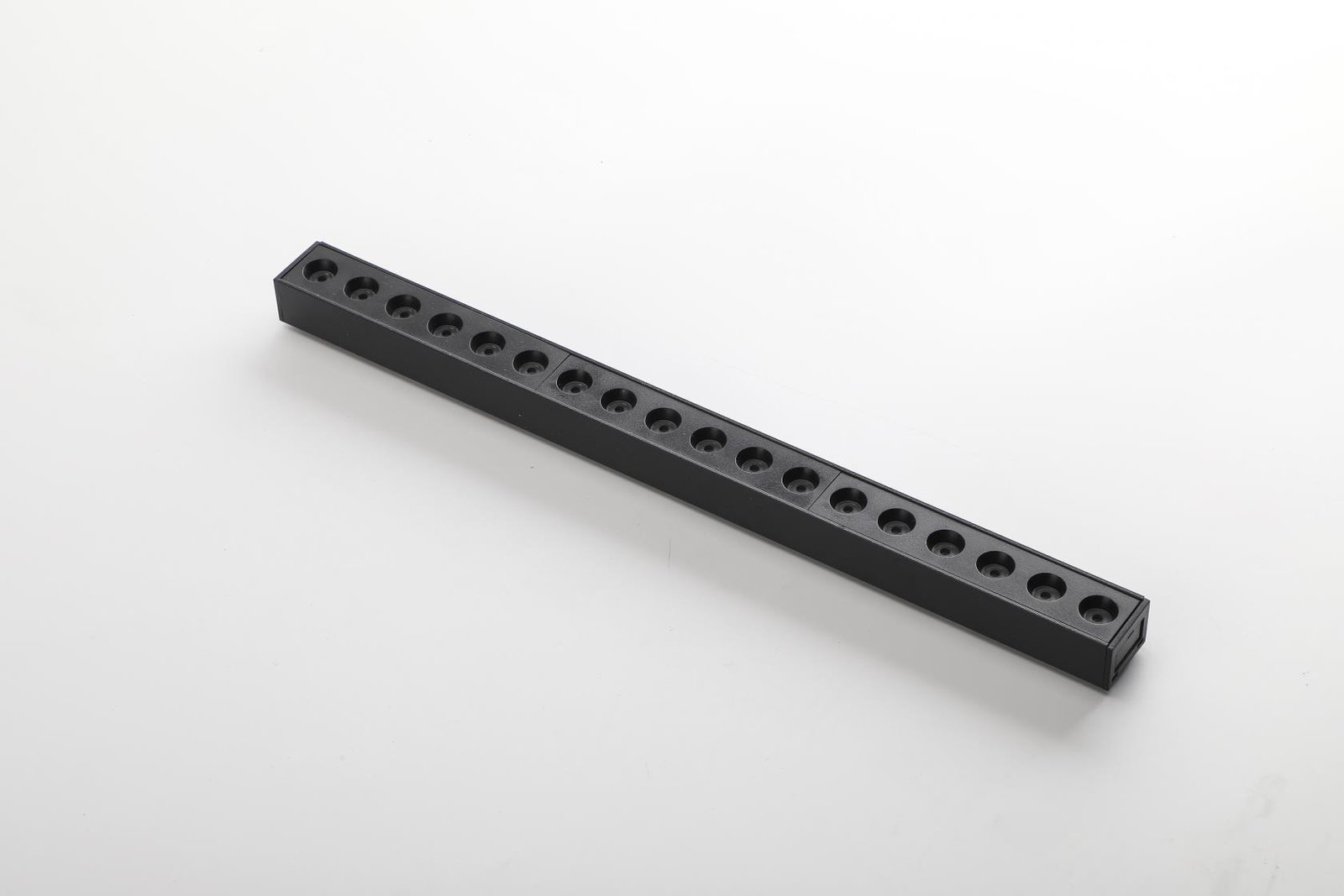 إنارة LED – Thunder – نوع Grille - الصورة 3